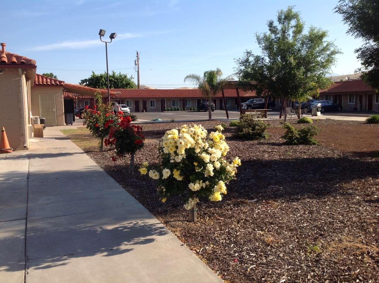 Americas Best Value Inn - Porterville Exterior foto